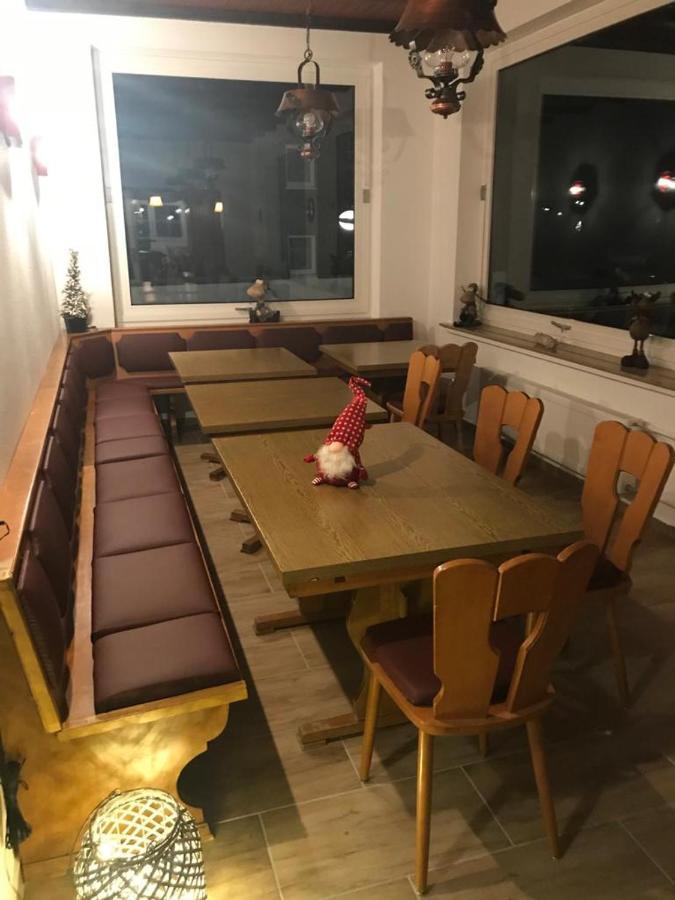 Haus Astenblick In Winterberg Fuer Bis Zu 35 Personen Fuer Wanderveranstaltungen Und Familienfeiern מראה חיצוני תמונה