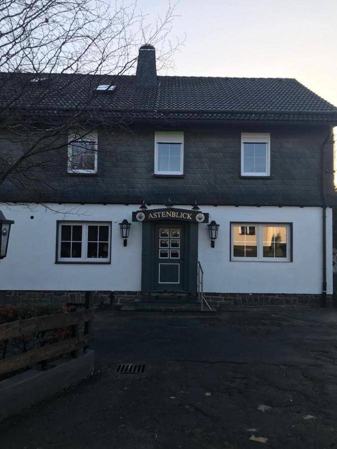 Haus Astenblick In Winterberg Fuer Bis Zu 35 Personen Fuer Wanderveranstaltungen Und Familienfeiern מראה חיצוני תמונה