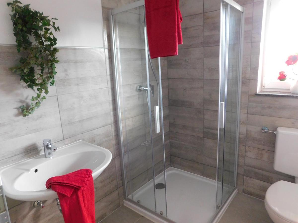 Haus Astenblick In Winterberg Fuer Bis Zu 35 Personen Fuer Wanderveranstaltungen Und Familienfeiern מראה חיצוני תמונה